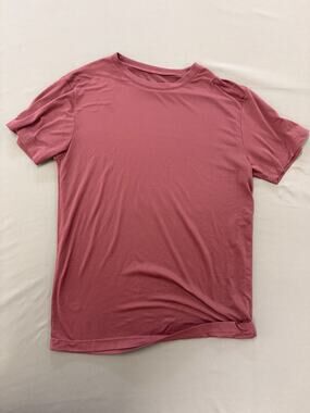 Deer Mountain burgandy Poly Spandex Pocket T-Shirt Short Sleeve Top size small